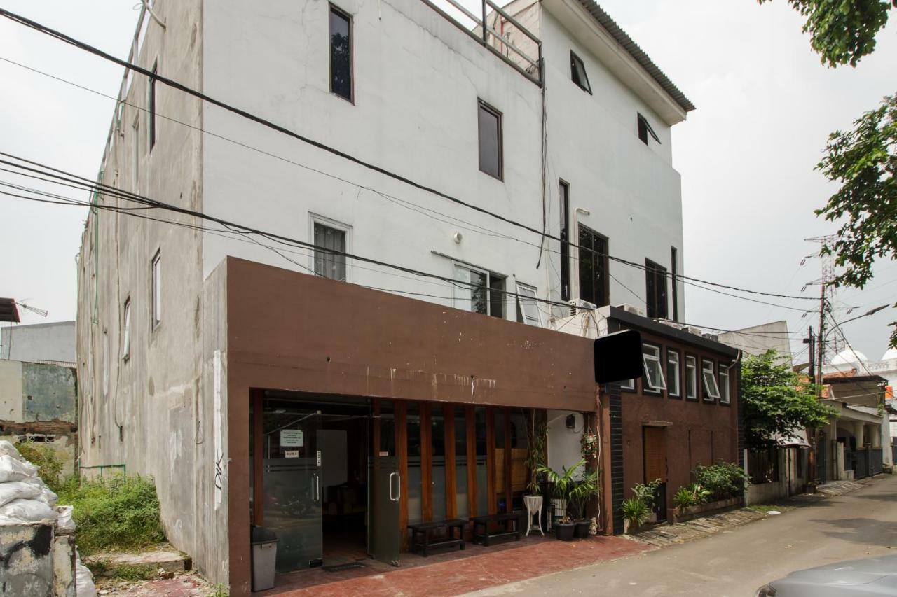 Reddoorz Syariah At Taman Bendungan Asahan Jakarta Exterior foto